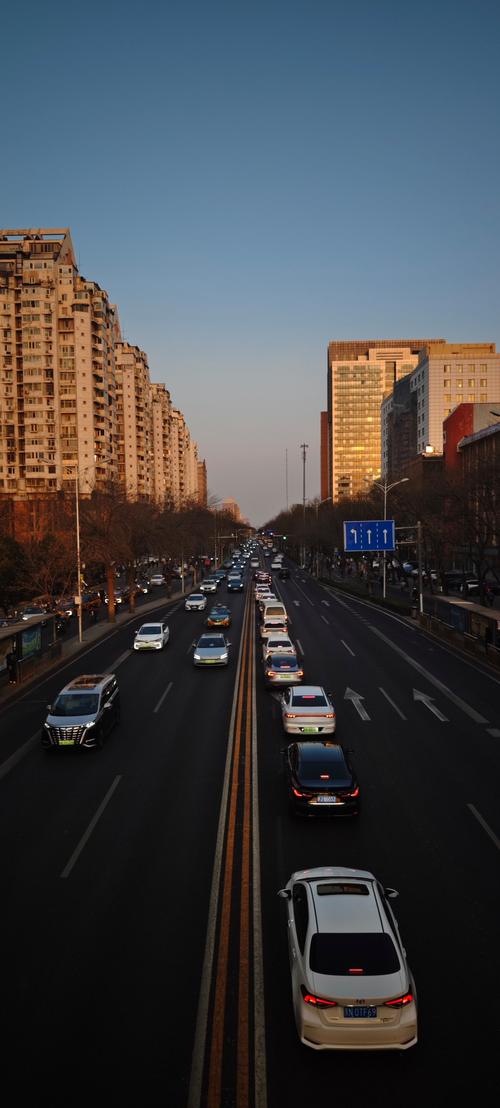 京易北京公户车牌照转让报价全攻略：2023最新行情与避坑指南
